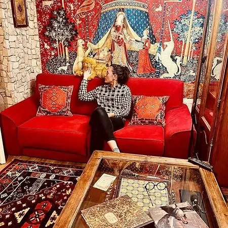 La Des Secrets Perougien 아파트 Pérouges