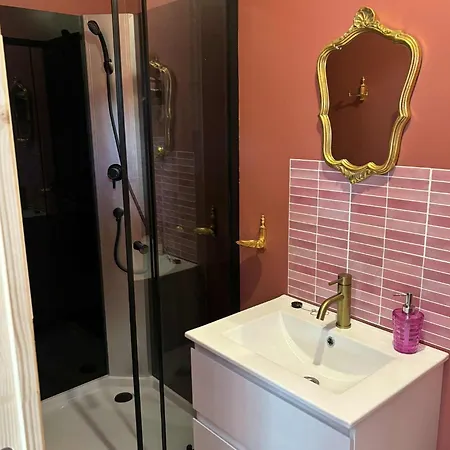 La Des Secrets Perougien Apartment