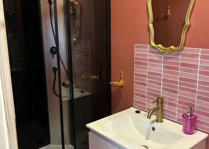 La Des Secrets Perougien Apartamento